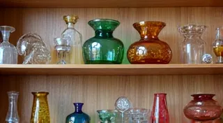 Building a Carnival Glass Collection: A Step-by-Step Guide